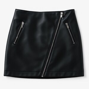 High waisted mini skirt.